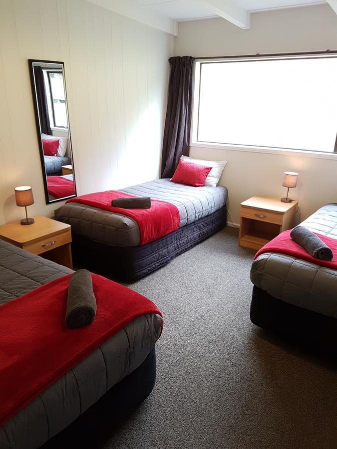 Mt Aspiring Holiday Park Hotel Wanaka Bagian luar foto