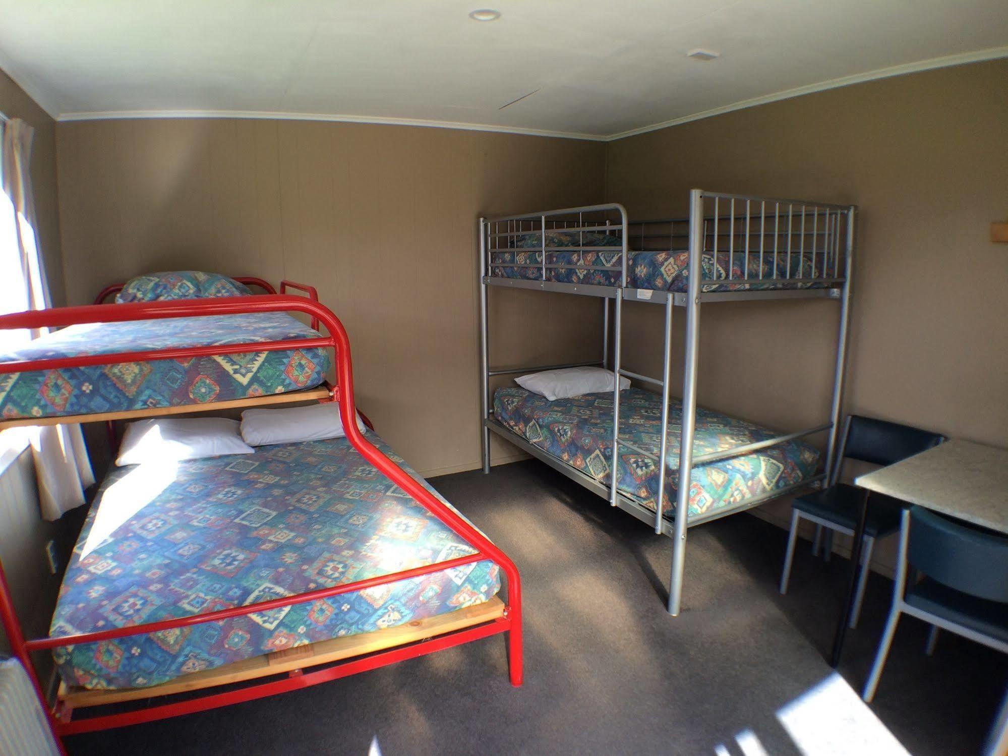 Mt Aspiring Holiday Park Wanaka Bagian luar foto