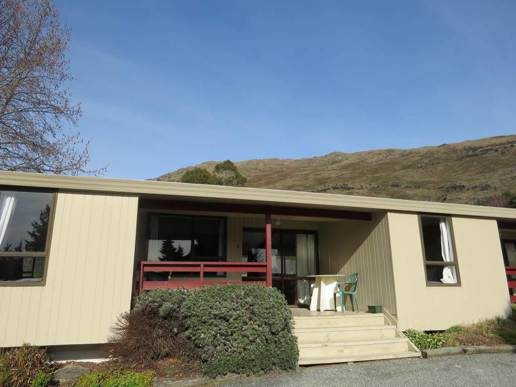 Mt Aspiring Holiday Park Hotel Wanaka Bagian luar foto