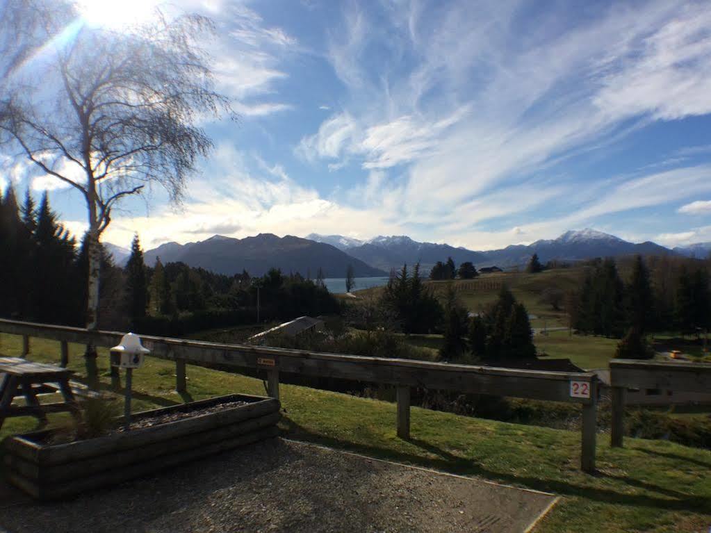 Mt Aspiring Holiday Park Hotel Wanaka Bagian luar foto