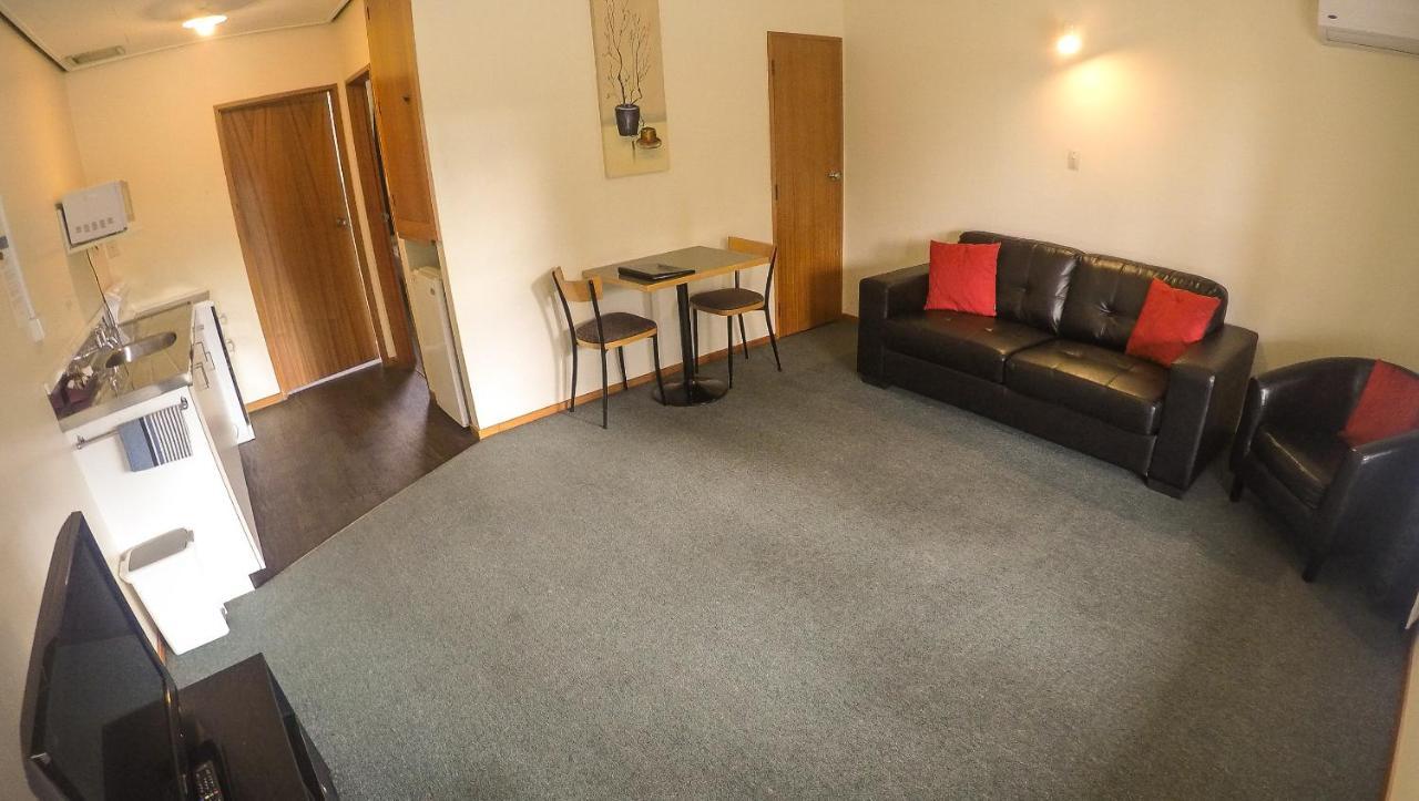Mt Aspiring Holiday Park Wanaka Bagian luar foto