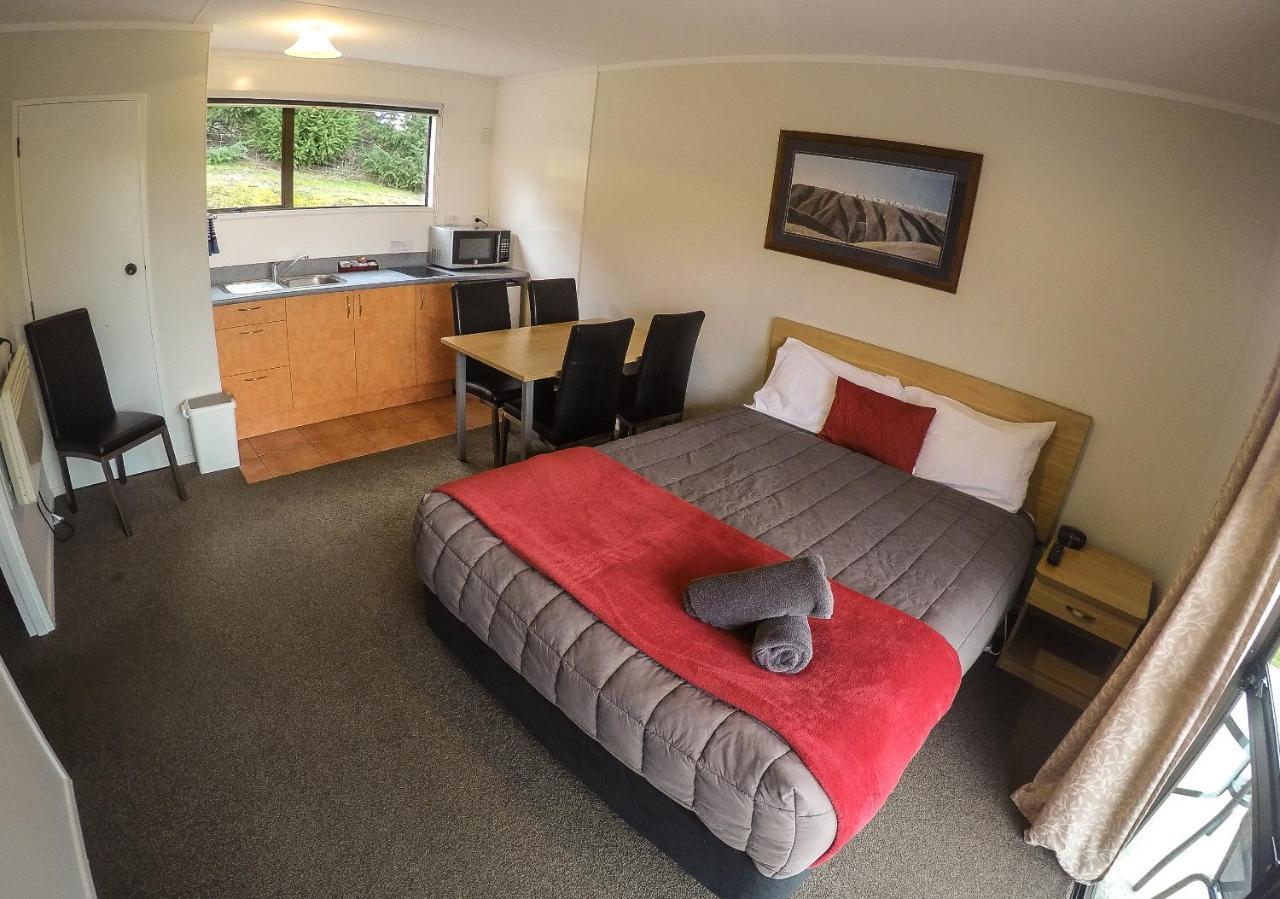 Mt Aspiring Holiday Park Hotel Wanaka Bagian luar foto